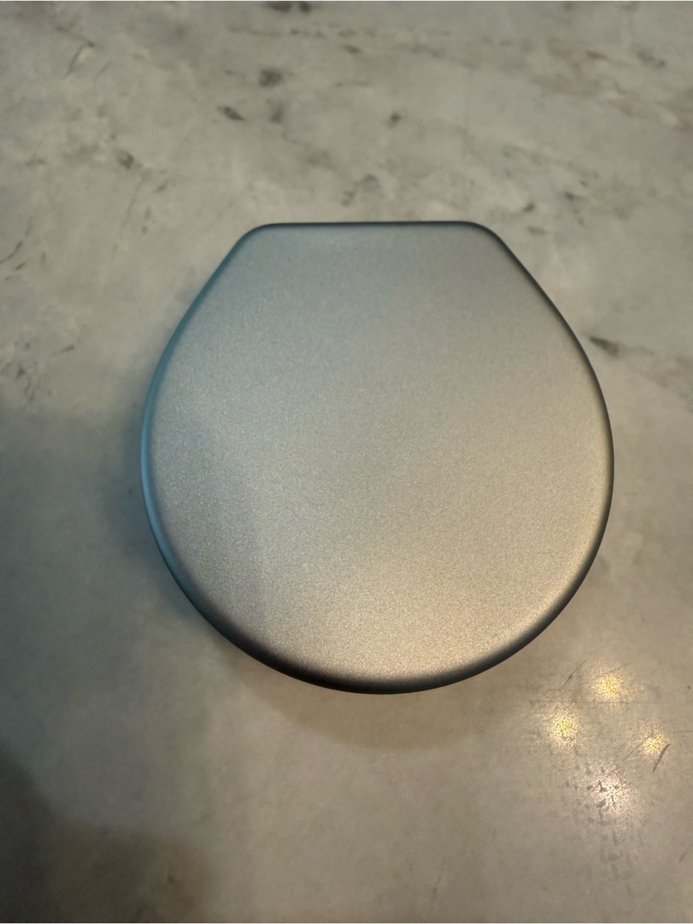 Oura ring 4 Size 9 portable charging case NEW Never used! - Picture 2 of 4